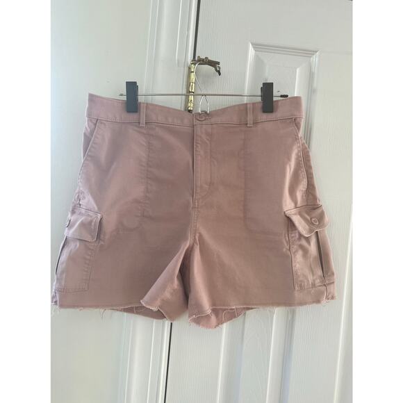 Loft Pale Mauve Pink Cut Off Cargo Shorts - Picture 1 of 6